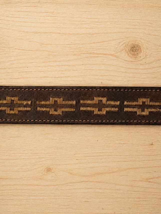 Cinturón de búfalo bordado entero - Image 3