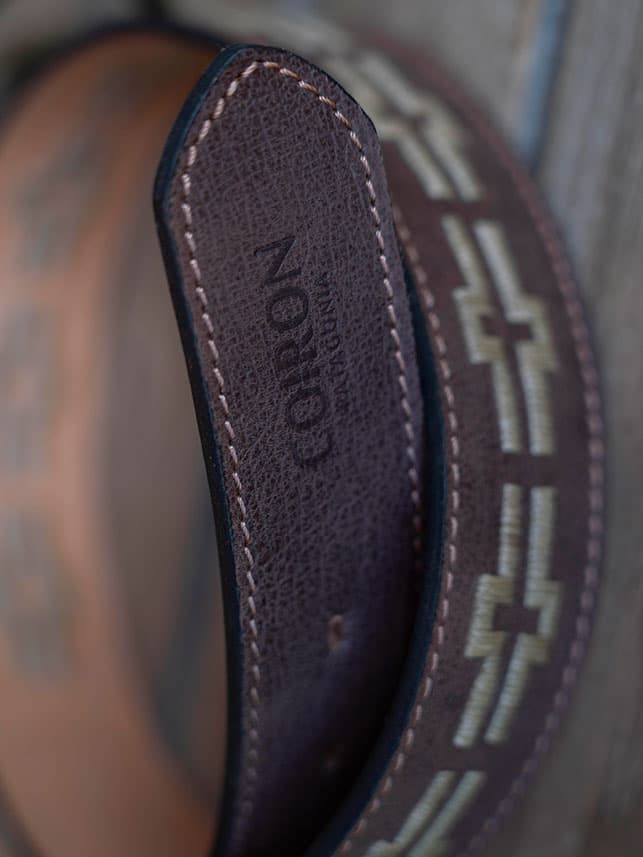 Cinturón de búfalo bordado entero - Image 4